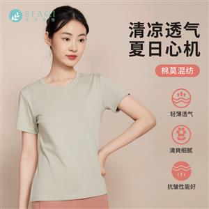  Women  T-shirt