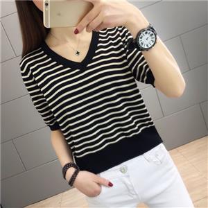 Knitted women's T-shirt